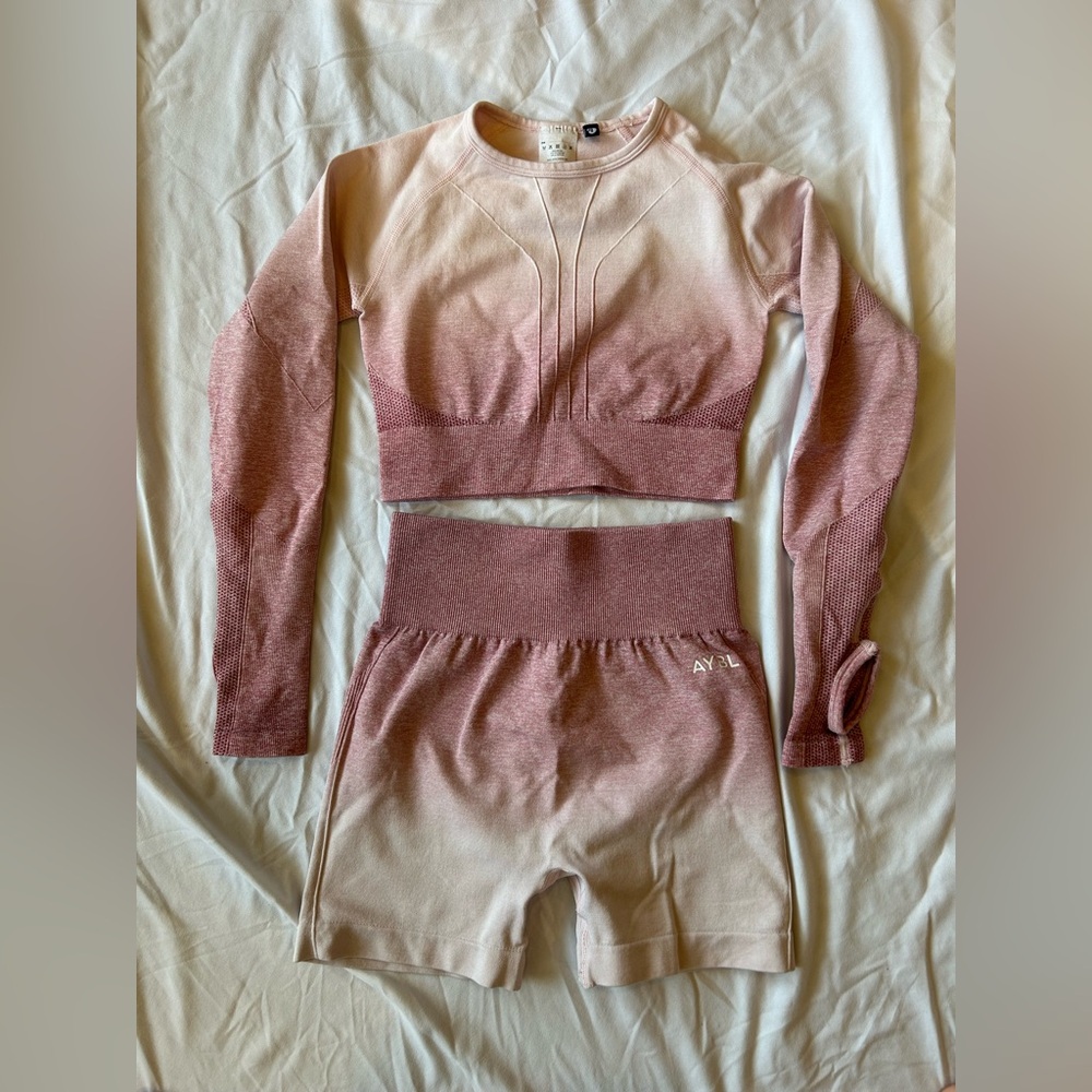 Aybl ombré pink set